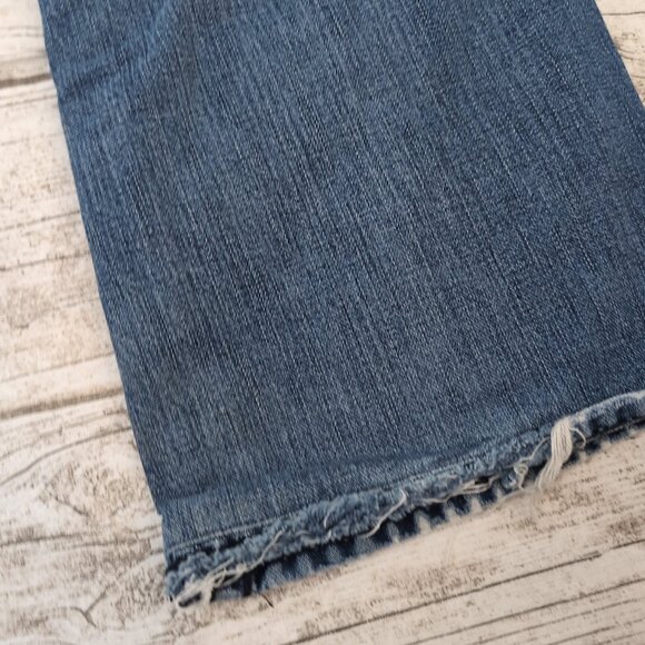 True Religion Distressed Flare Jeans Blue Denim Raw Hem – Women’s 32 - Picture 12 of 15